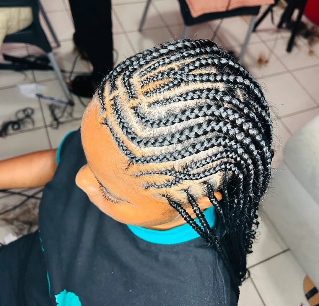Spiral braid parting pattern