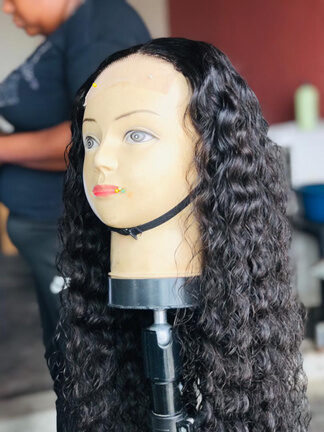 Wavy wig install